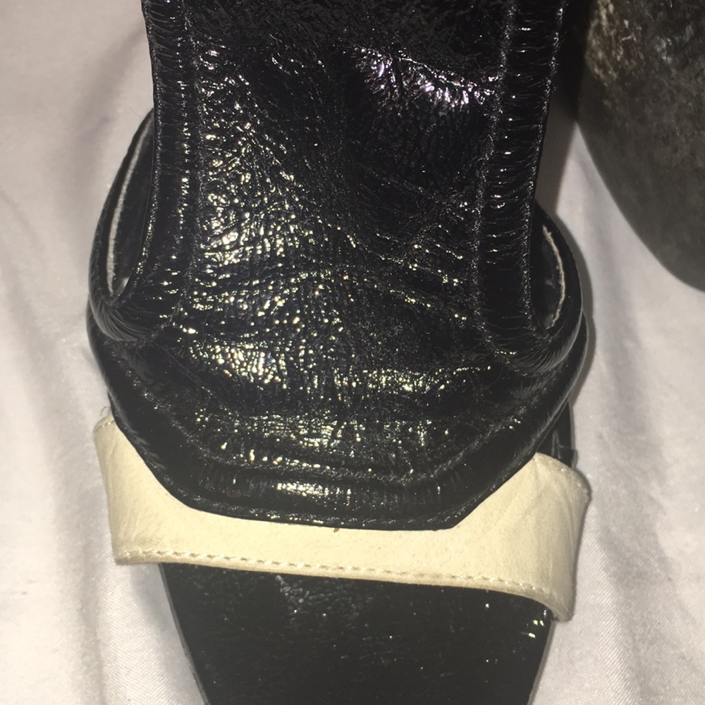Colin Stuart heels - Picture 6 of 7